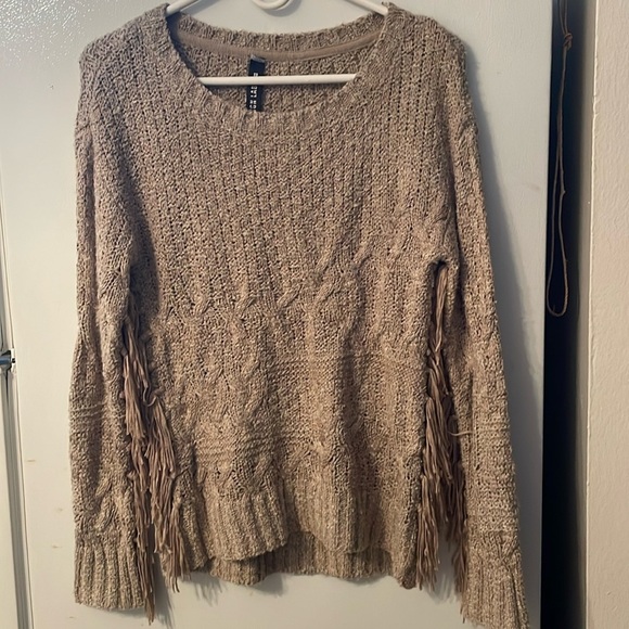 Design Lab LORD & TAYLOR Tan Brown Fringe Knit Pullover Sweater Womens Size XS - Picture 1 of 5